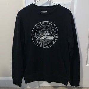 Old Navy embroidered graphic sweatshirt